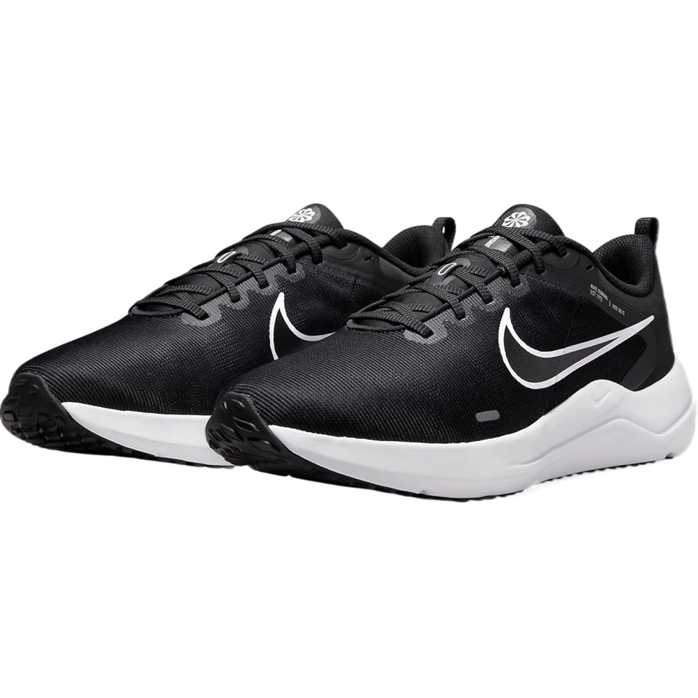 NWT MEN NIKE DOWNSHIFTER 12 BLACK/WHITE SMOKE GREY RUNNING SHOES - 11.5 WIDE 4E
